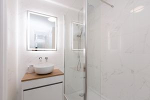 SHOWER ROOM- click for photo gallery